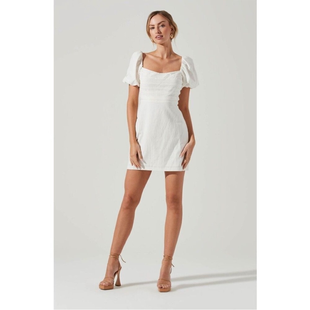 Astr White Puff Sleeve Mini Dress